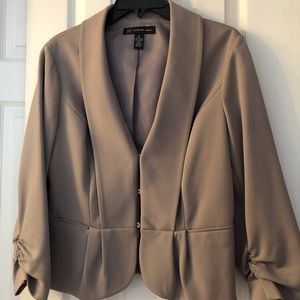 INC Int’l Concepts Tan Collar Blazer w/gathers, M